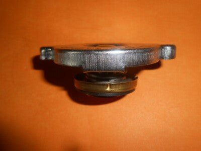 AUSTIN HEALEY SPRITE (1958 - 1974) 15LB RADIATOR FILLER CAP - Vroom Classics