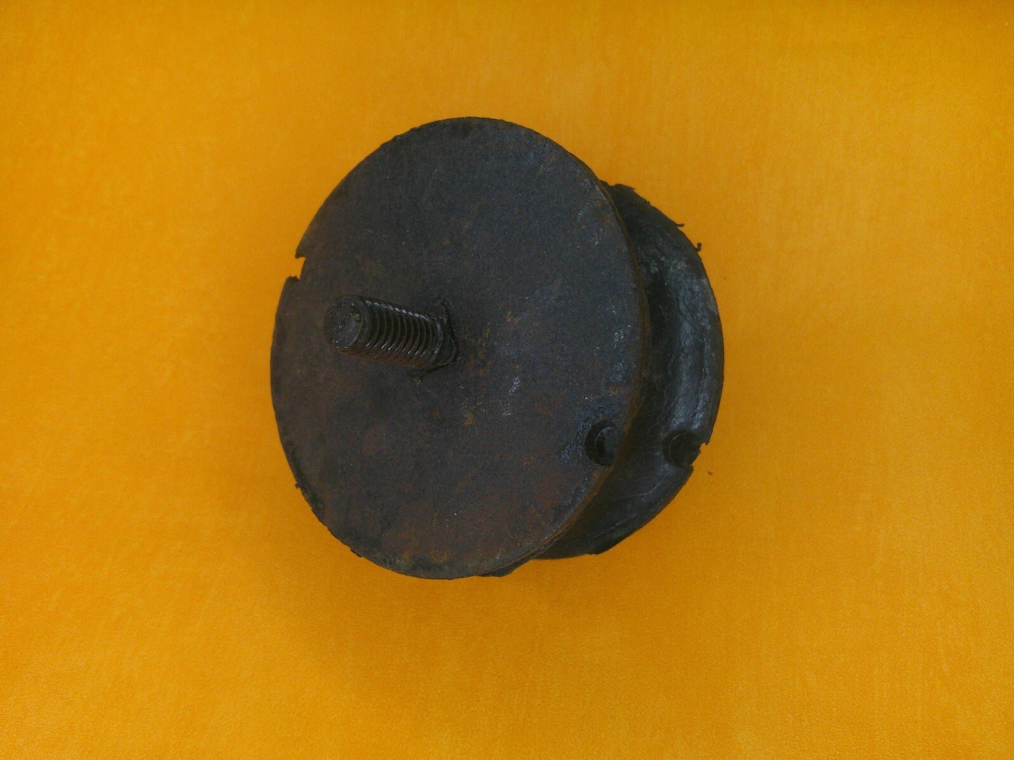 AUSTIN MORRIS 1100 1300 range (1963 - 74) ENGINE MOUNT REAR (Not Rod Change) EM412 - Vroom Classics