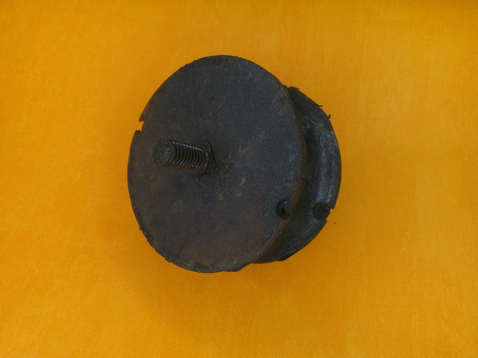 AUSTIN MORRIS 1100 1300 range (1963 - 74) ENGINE MOUNT REAR (Not Rod Change) EM412 - Vroom Classics