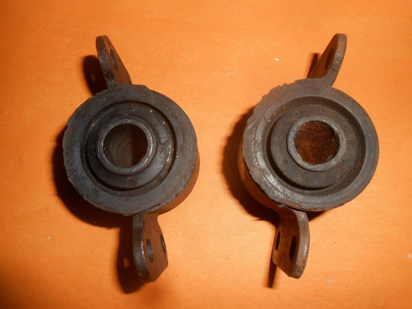 AUSTIN PRINCESS, AMBASSADOR NEW FRONT LOWER SUSPENSION ARM BUSHES PAIR - NOS - Vroom Classics