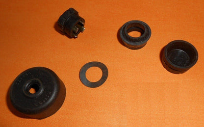 BEDFORD CF 14,18,22,25,35 Cwt 1969 - 80 no servo BRAKE MASTER CYLINDER KIT - M902 - Vroom Classics