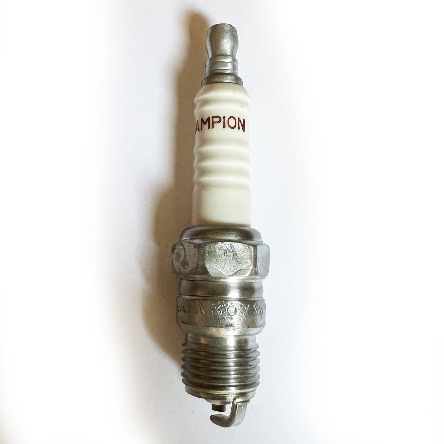 Champion RV15YC4 RV15YC4/T10 COPPER PLUS Spark Plug - Vroom Classics