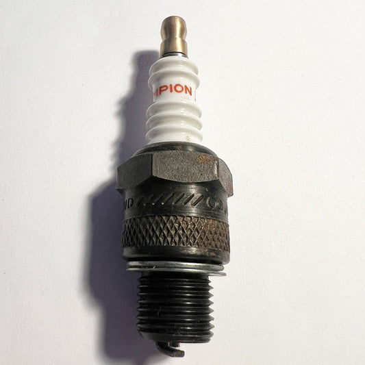 Champion Spark Plug L11S - Vroom Classics