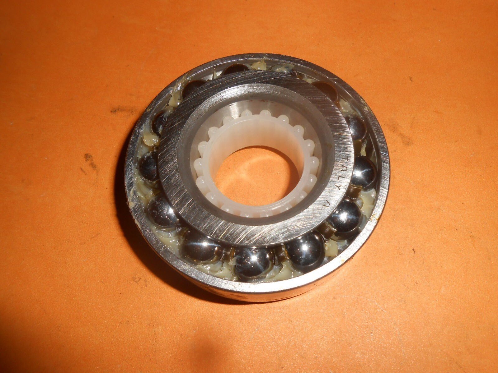 CITROEN GS, GSA (07/1980 - 1986) 82mm FRONT WHEEL BEARING - SKF BEARING QWB458 - Vroom Classics