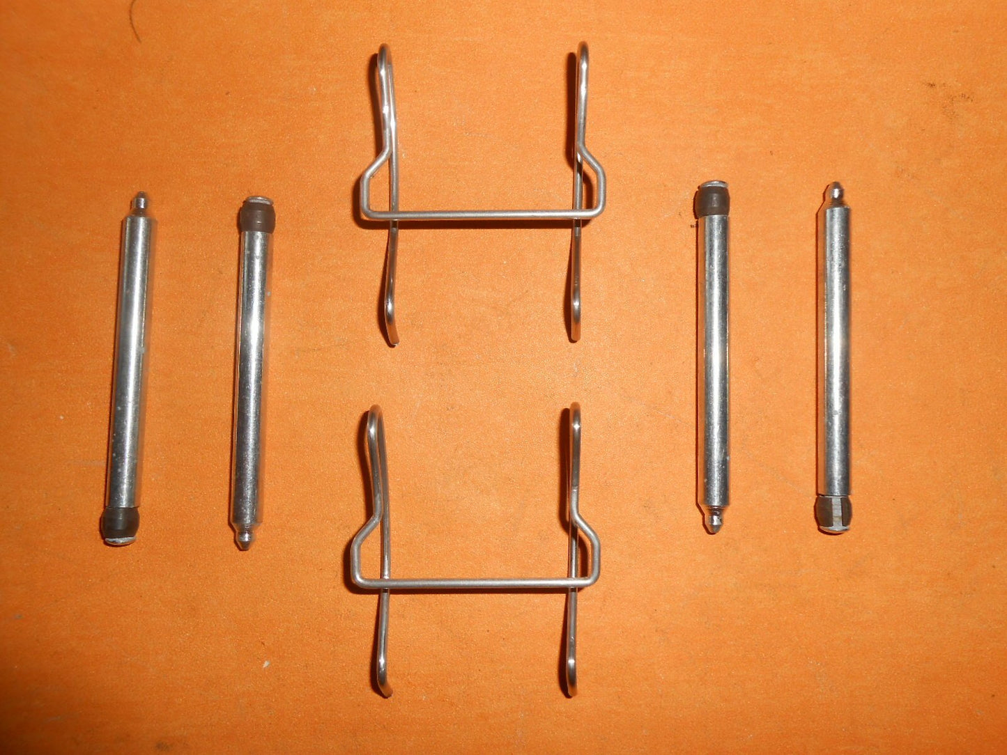 CITROEN SAXO (1998 - 2004) CITROEN AX(1986 - 98) BRAKE PAD Fixing Kit - GBK1048 - Vroom Classics