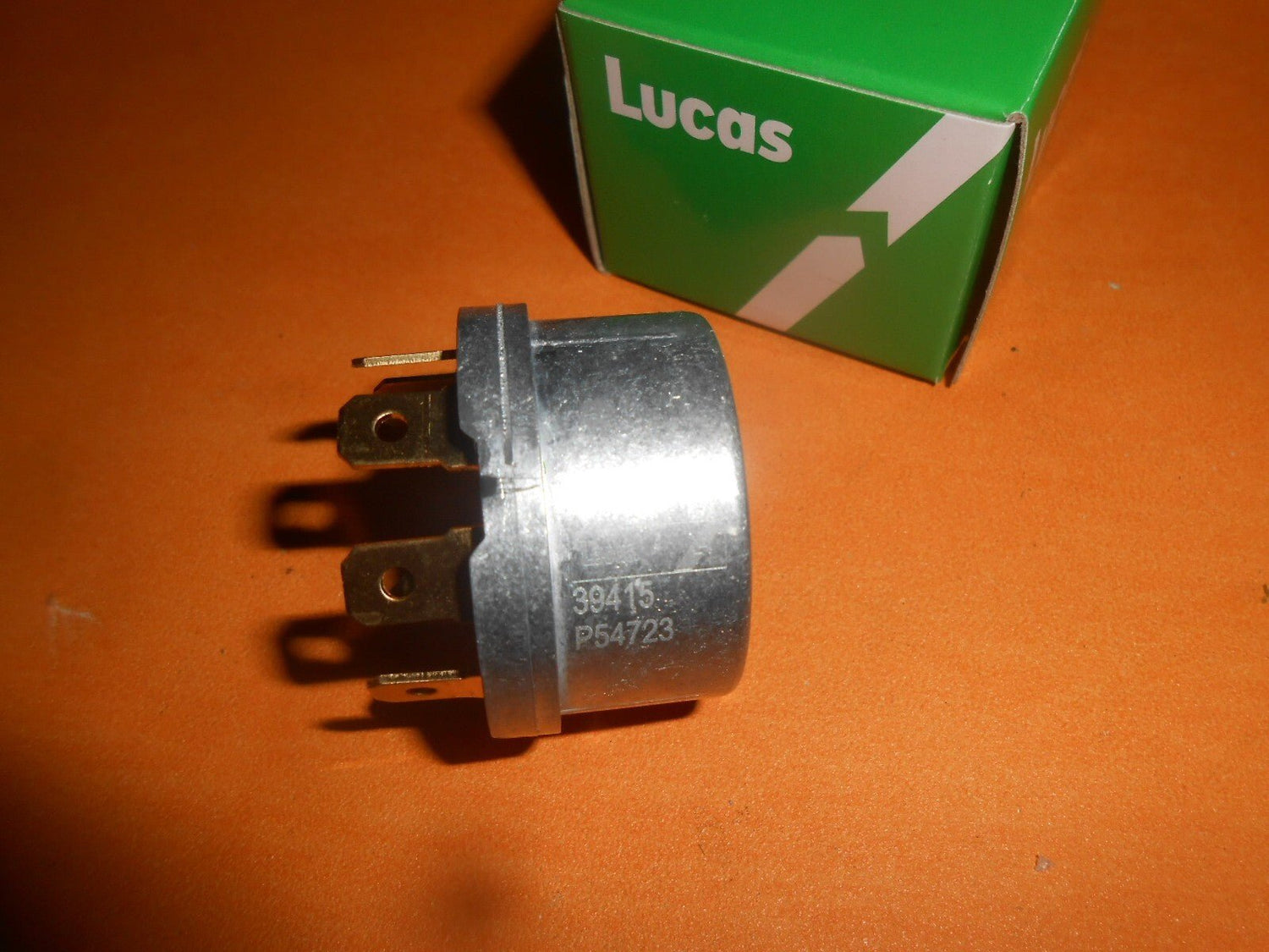 CLASSIC CAR STEERING LOCK COLUMN IGNITION SWITCH-GENUINE LUCAS 157SA,39415 - Vroom Classics