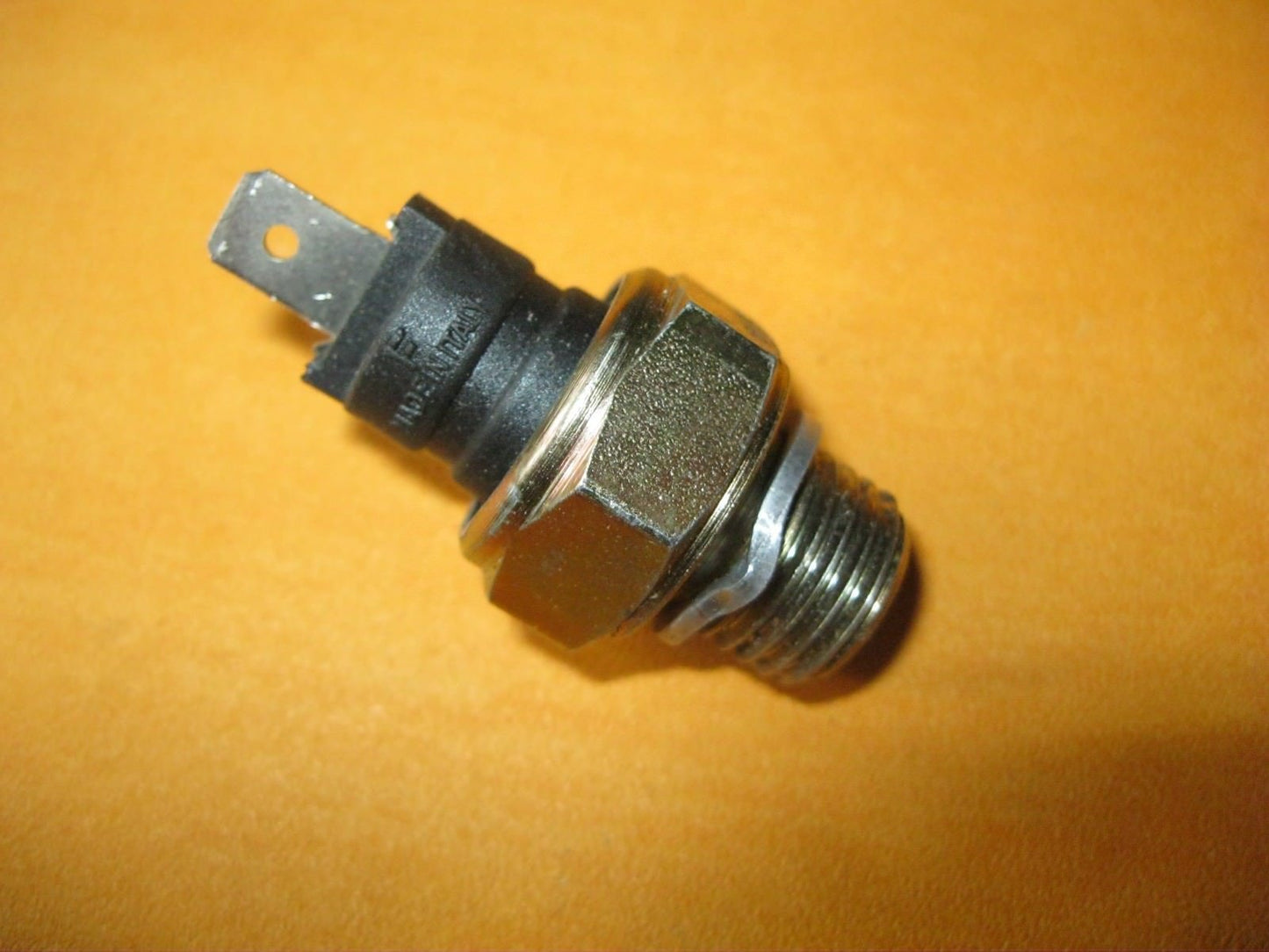 FIAT 124, Abarth Rally,Special T, FIAT 125(63 - 75)NEW OIL PRESSURE SWITCH - 50560 - Vroom Classics