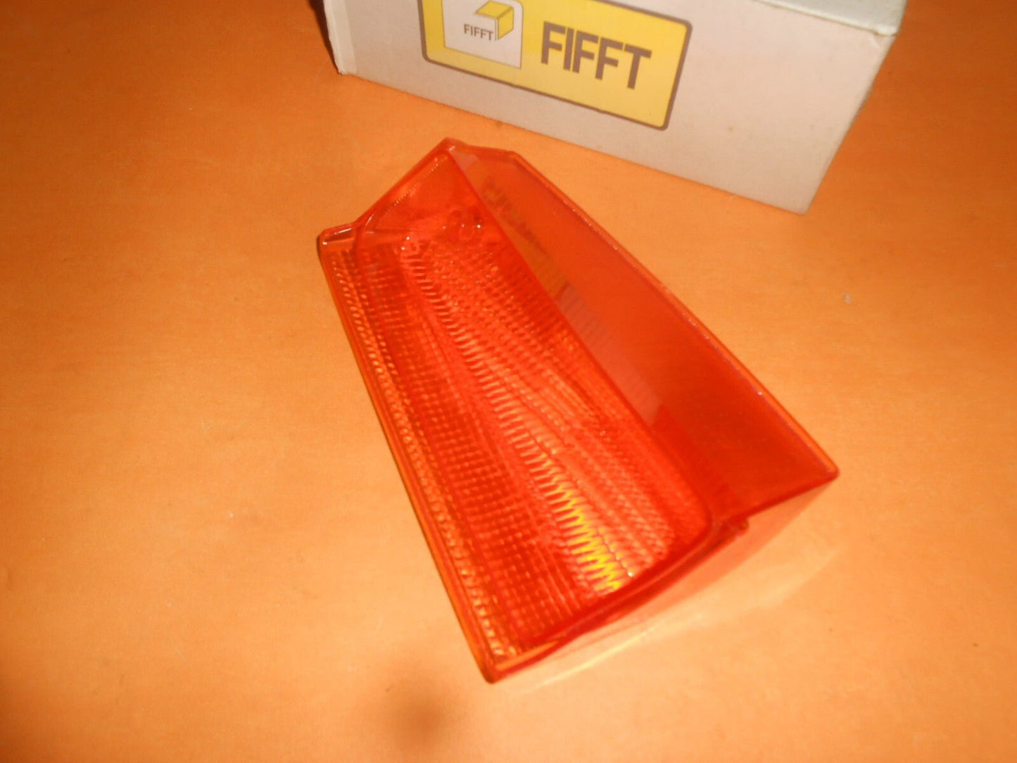 FIAT PANDA (1986 on) NEW FRONT PASSENGER SIDE N/S INDICATOR LENS - AMBER - Vroom Classics