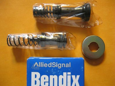 For NISSAN PRAIRIE (M10) 1.5, 1.8 (85 - 88)NEW BRAKE MASTER CYLINDER KIT - 704238B - Vroom Classics