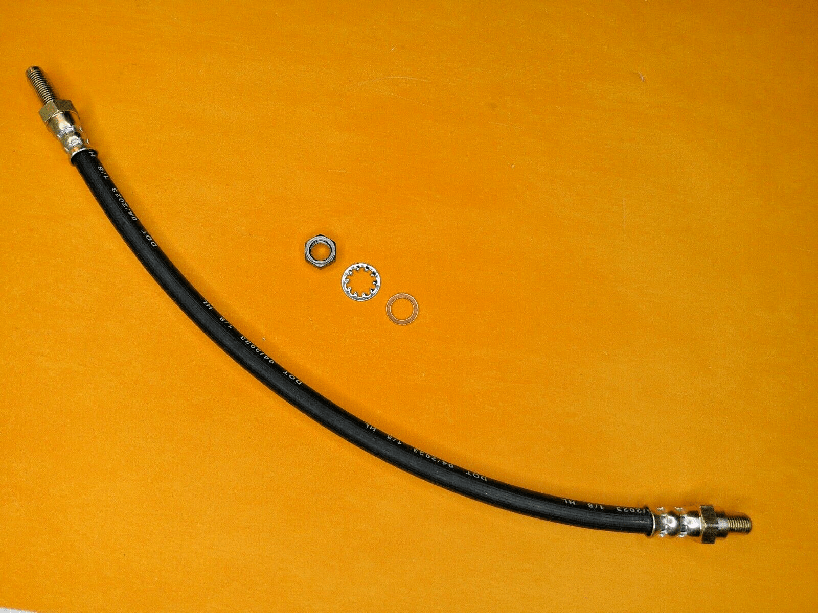 FORD ANGLIA 105E 123E (1959 - 67) REAR BRAKE HOSE + nut & washers - Vroom Classics