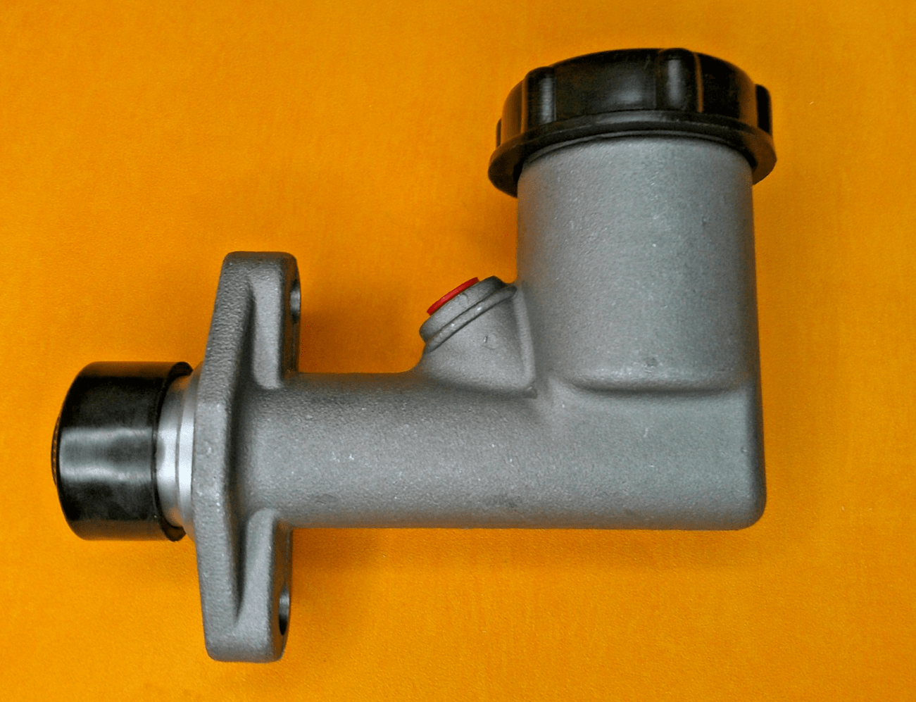 FORD ANGLIA 105E 123E DRUM BRAKE or CLUTCH MASTER CYLINDER - 5/8" bore - Vroom Classics