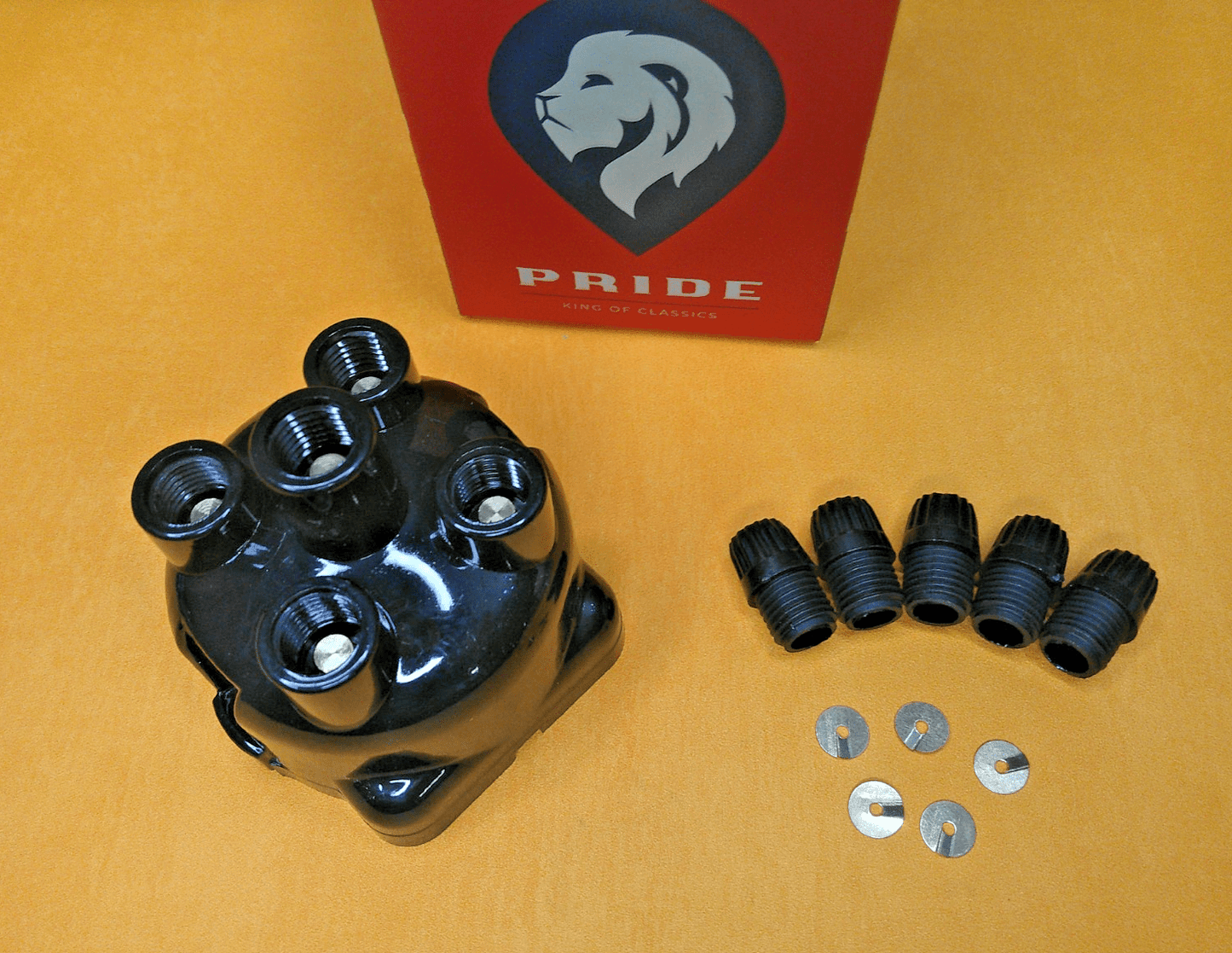 FORD ANGLIA PREFECT 100E SV (1953 - 58) DISTRIBUTOR CAP "Brass terminals" DRB111 - Vroom Classics