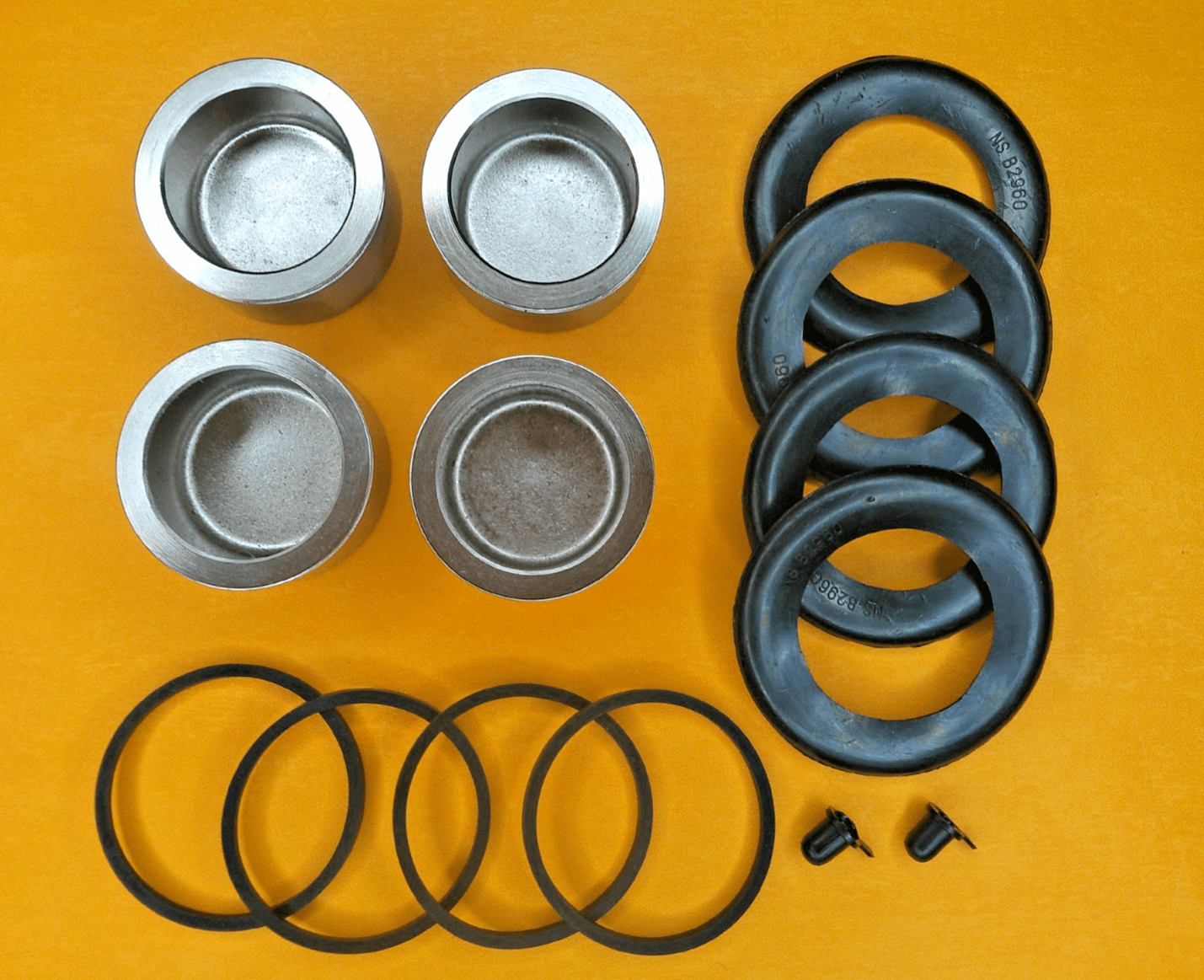 FORD CONSUL Mk2 (1960-62) BRAKE CALIPER PISTONS & REPAIR KIT -axle set - Vroom Classics