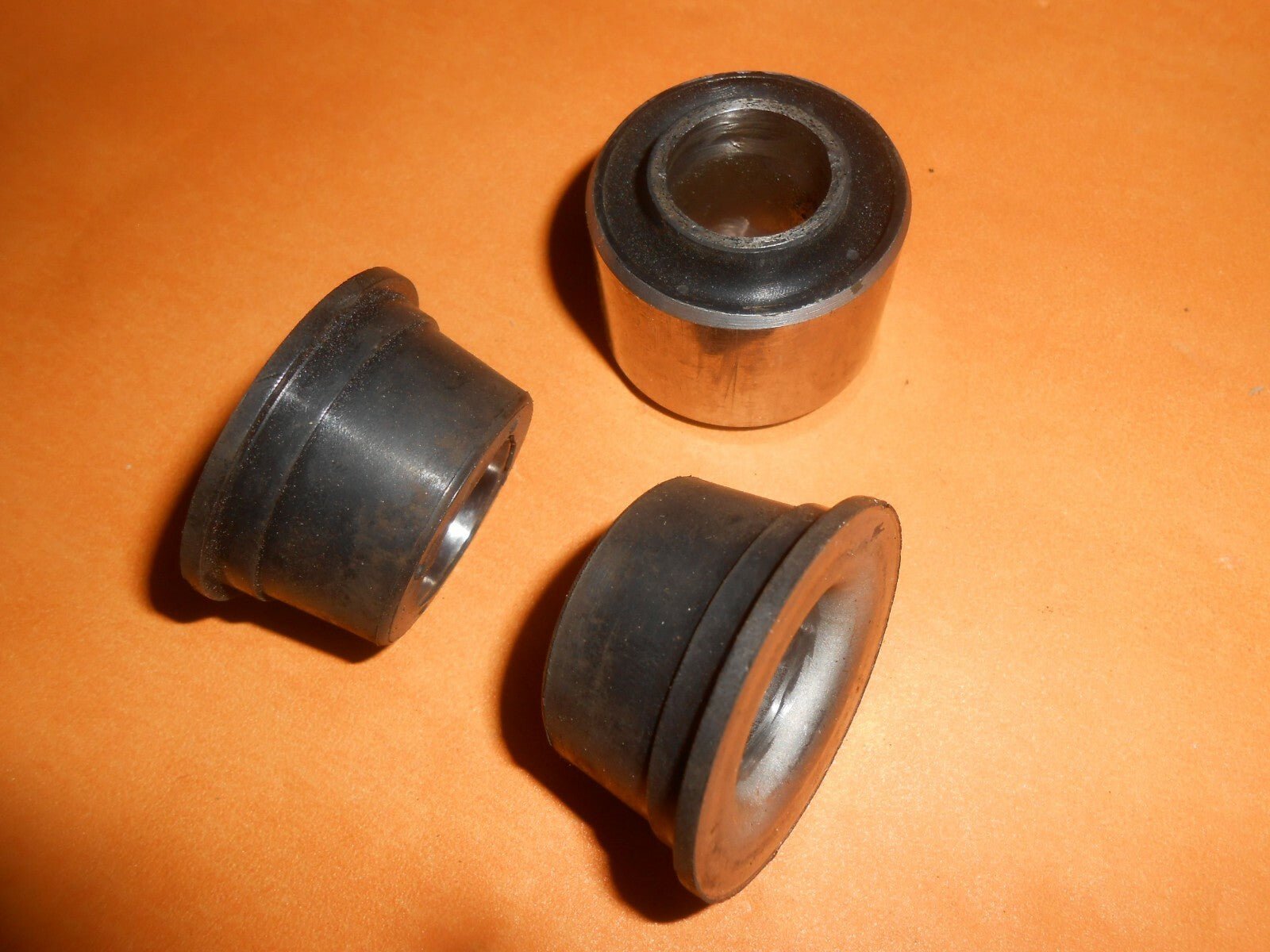 FORD CONSUL ZEPHYR ZODIAC Mk1 (1951 - 55) NEW TRACK CONTROL ARM BUSH KIT - Vroom Classics