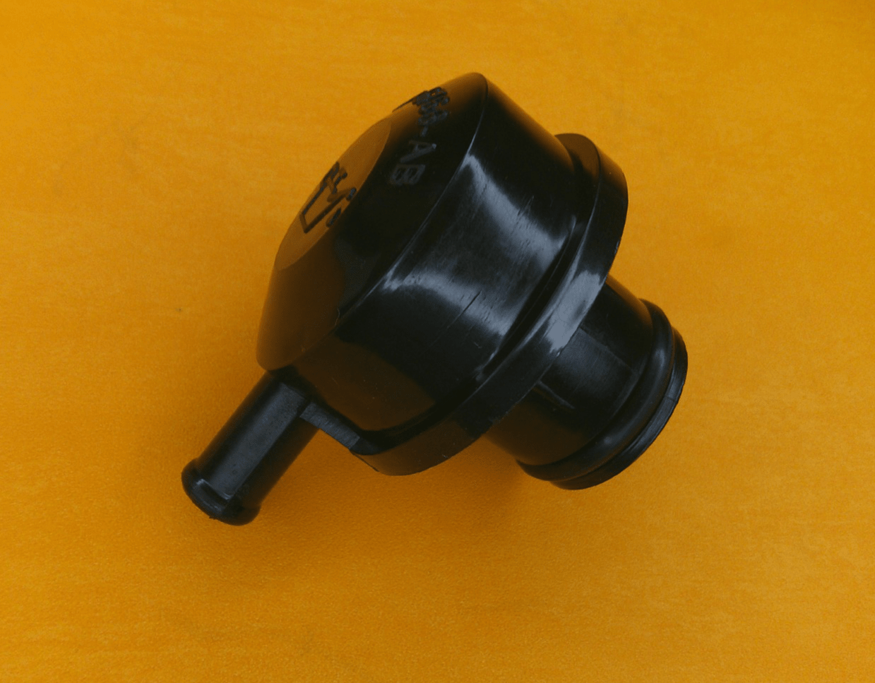 FORD CORTINA GRANADA COLOGNE V6 ENGINE BREATHER OIL FILLER CAP 73HF-6766-AB - Vroom Classics