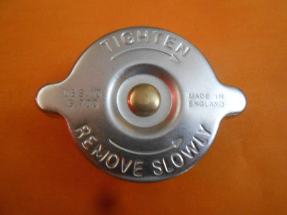 FORD CORTINA Mk1 1200 1500 (1962 - 66) 10LB RADIATOR FILLER CAP - Vroom Classics