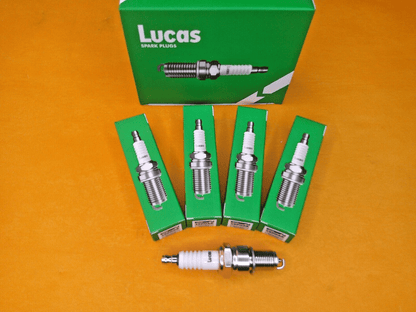 FORD CORTINA Mk2 1300 1600E GT(1967 - 70) SPARK PLUGS SET of 4 - GENUINE LUCAS - Vroom Classics