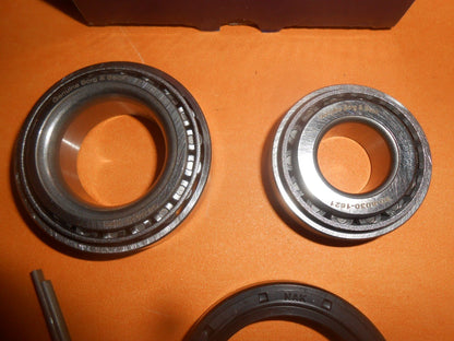 FORD CORTINA Mk4 Mk5 (1977 - 82) FRONT WHEEL BEARING KIT (genuine Borg & Beck) - Vroom Classics