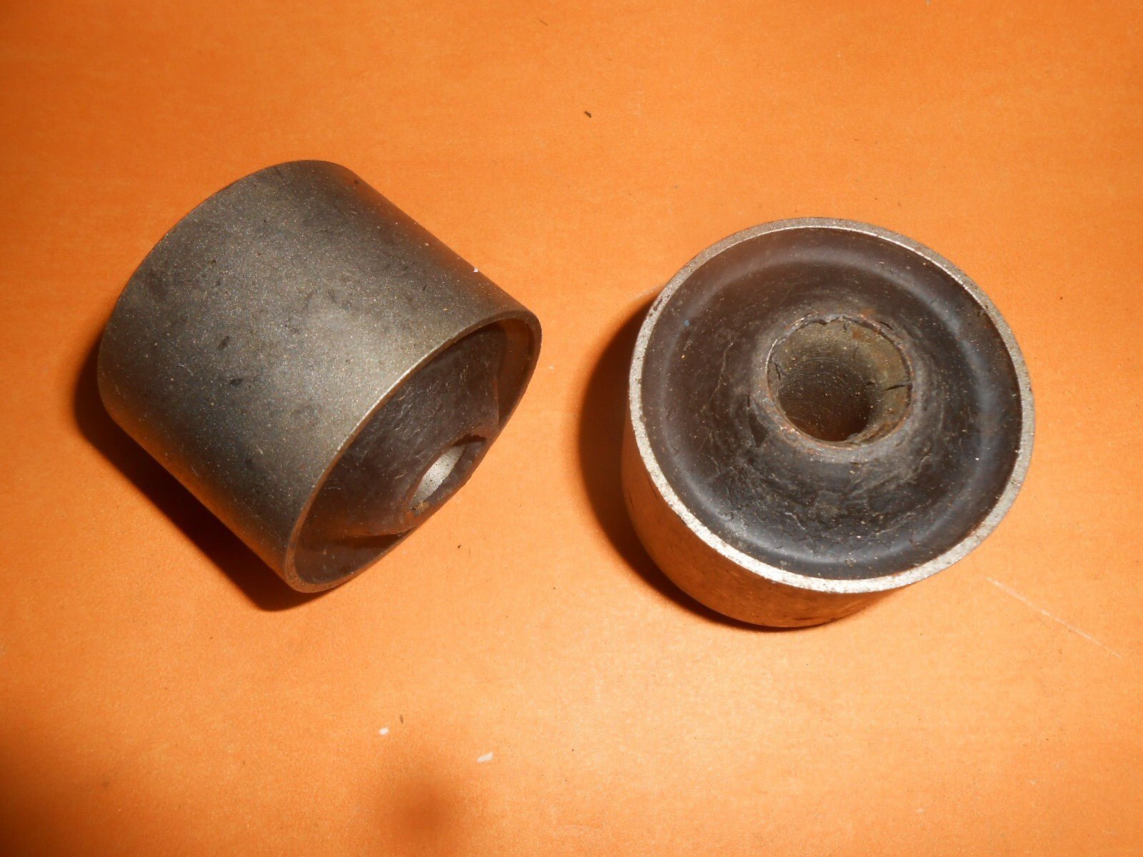 FORD CORTINA Mk4 Mk5(1977 - 82)NEW REAR AXLE,FRONT LOWER BUSHES(PAIR)50mm Diameter - Vroom Classics