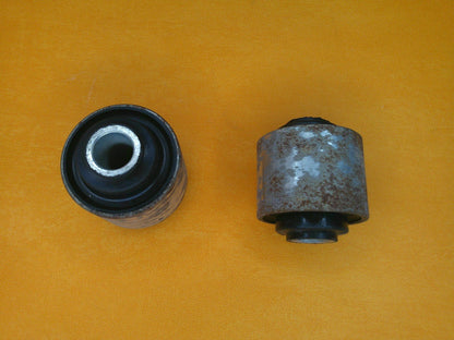 FORD CORTINA Mk4 Mk5(1977 - 82)REAR AXLE SUSPENSION, REAR TOP BUSHES(PAIR) - EM1436 - Vroom Classics