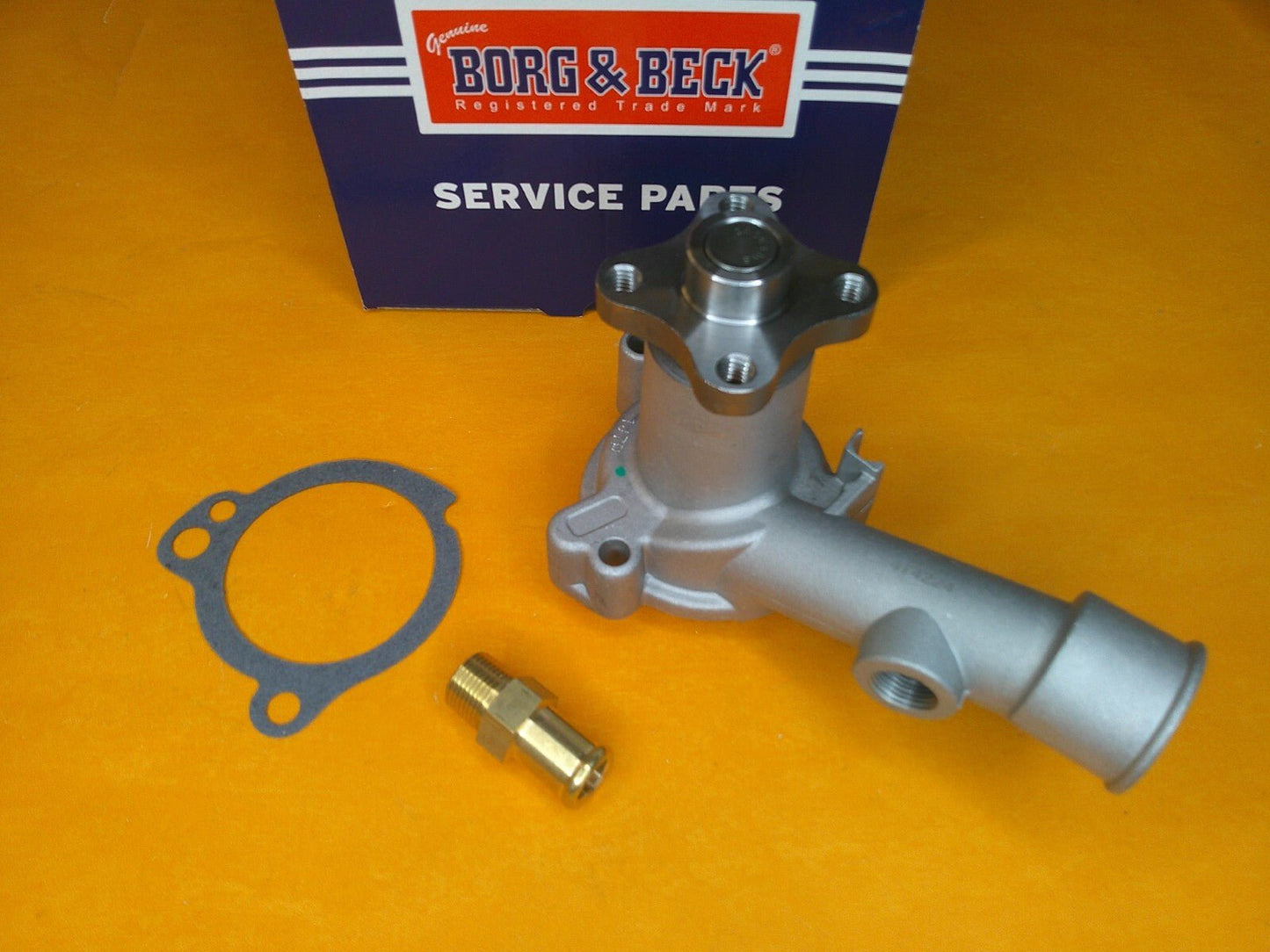 FORD ESCORT Mk1 1100 1300 1600 OHV(08/1970-75) NEW WATER PUMP + PIPE FITTING - Vroom Classics