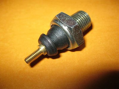 FORD ESCORT MK1 1100,1300, GT, E, Sport (71 - 74) NEW OIL PRESSURE SWITCH - 50590 - Vroom Classics