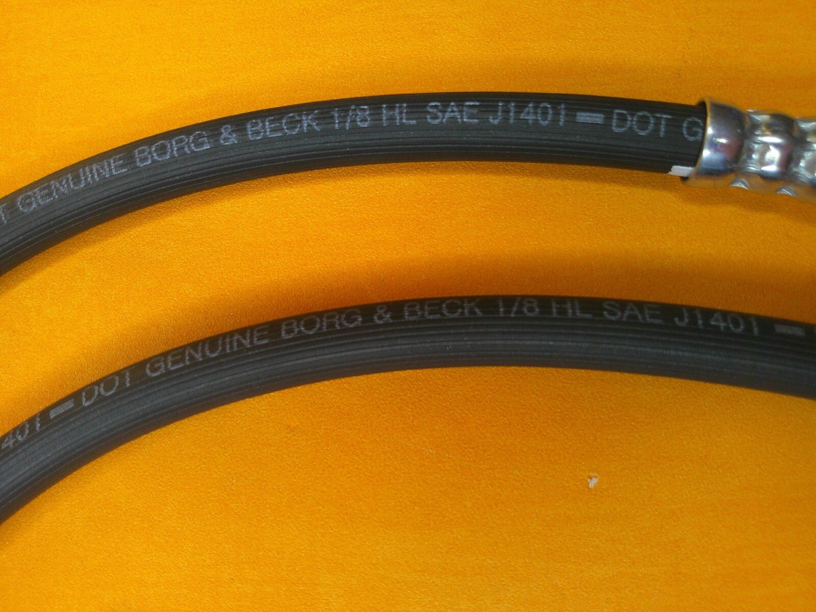 FORD ESCORT Mk2 1100 1300 1600 (1975 - 1980) FRONT BRAKE HOSES PAIR - Borg & Beck - Vroom Classics