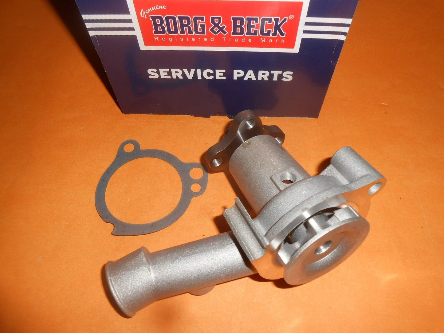 FORD ESCORT Mk2 1100 1300 1600 OHV (1975-79) NEW WATER PUMP-GENUINE BORG & BECK - Vroom Classics
