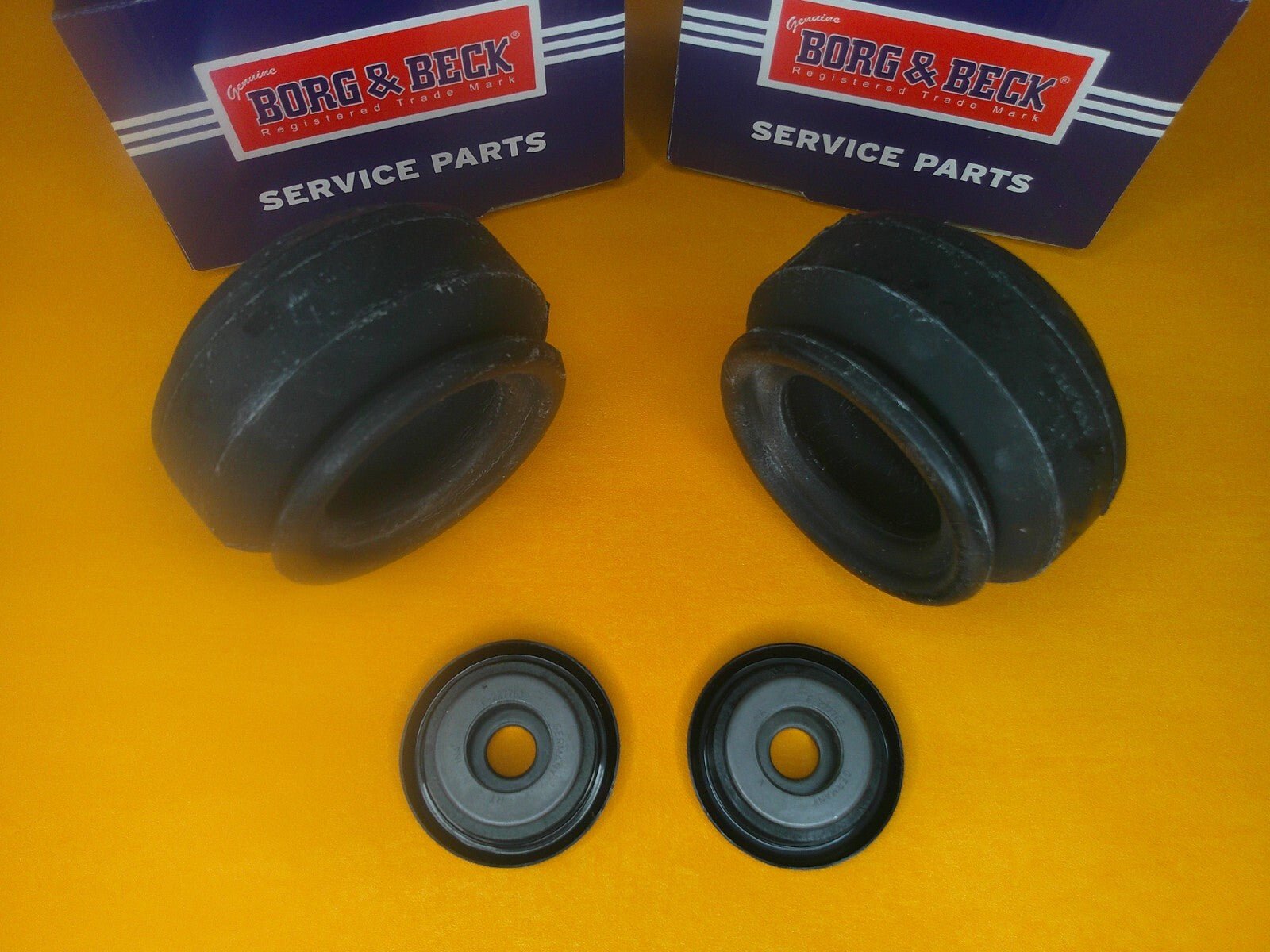 FORD ESCORT Mk3 Mk4 (1980-90) STRUT TOP MOUNTS PAIR - BORG N BECK - Vroom Classics