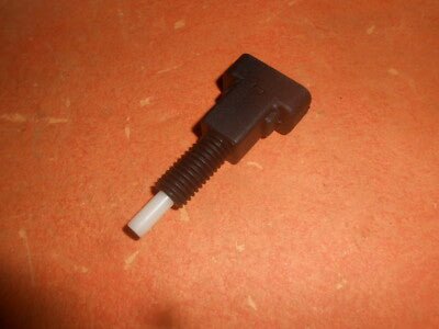 FORD ESCORT Mk4 1.1, 1.3, 1.4, 1.6, 1.6D (1986 - 90) NEW BRAKE LIGHT SWITCH - Vroom Classics