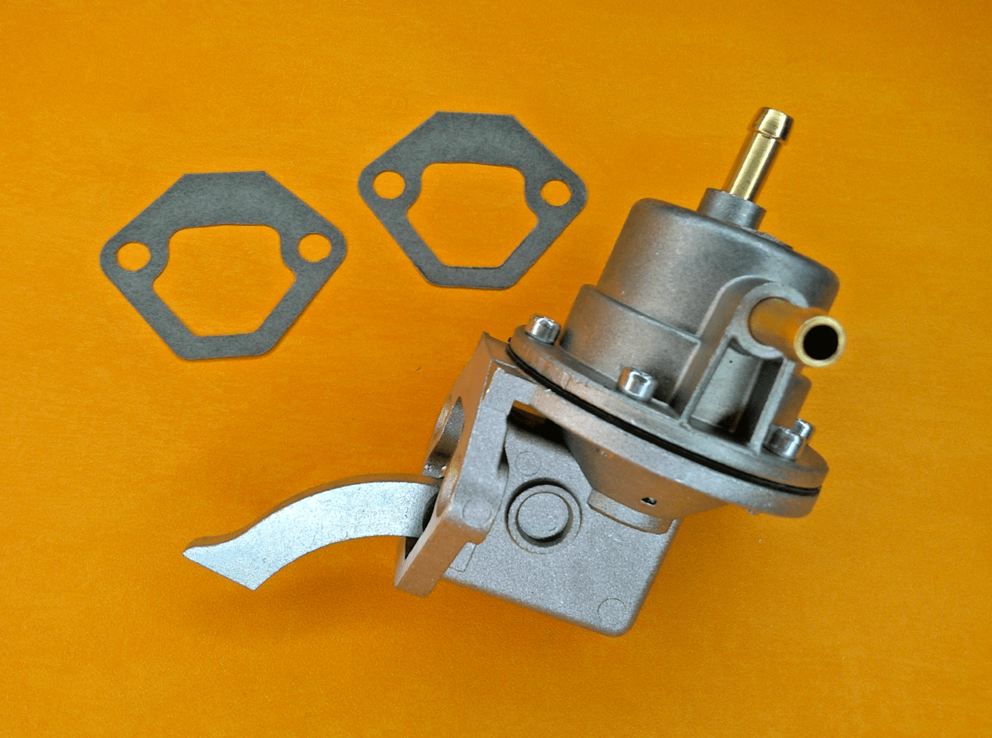 FORD ESCORT Mk4 1300 (1988-90) "3 pipe" MECHANICAL FUEL PUMP - QFP237 - Vroom Classics