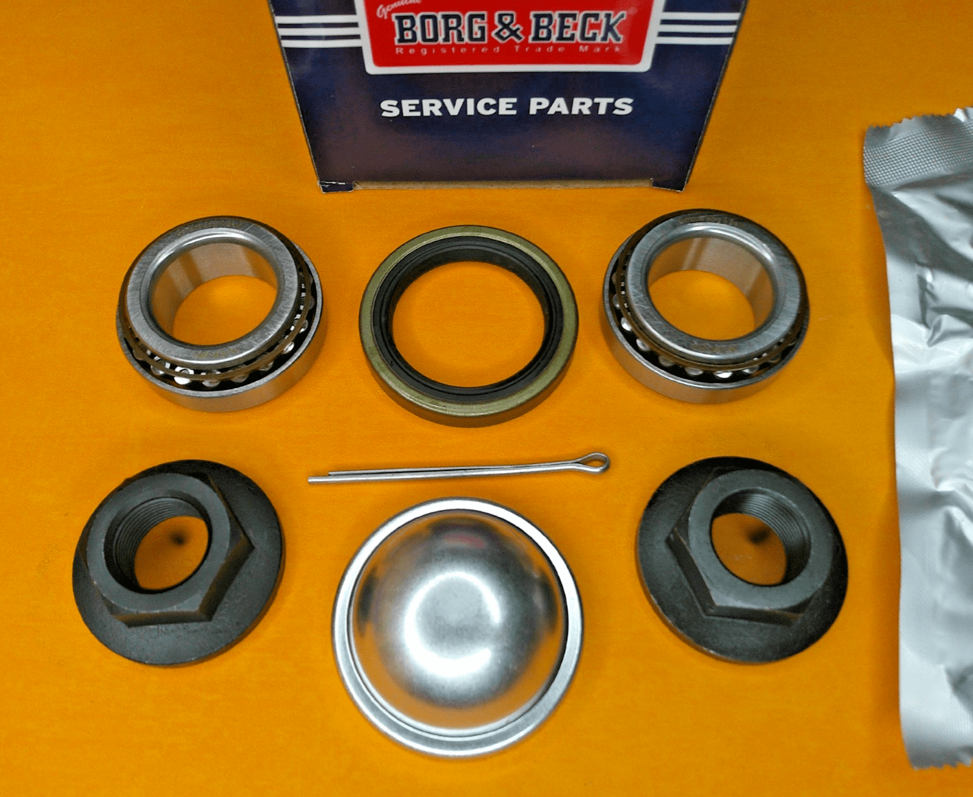FORD ESCORT Mk5 Mk6 (1990-2000) REAR WHEEL BEARING KIT -Genuine Borg & Beck - Vroom Classics