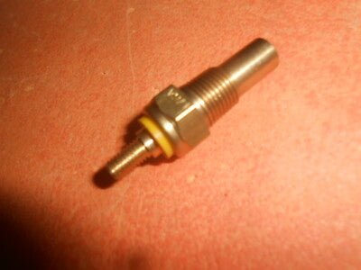 FORD FIESTA Mk1 1.0 1.1 1.3 XR2 (1976 - 1983) TEMPERATURE SENDER - Yellow top - Vroom Classics