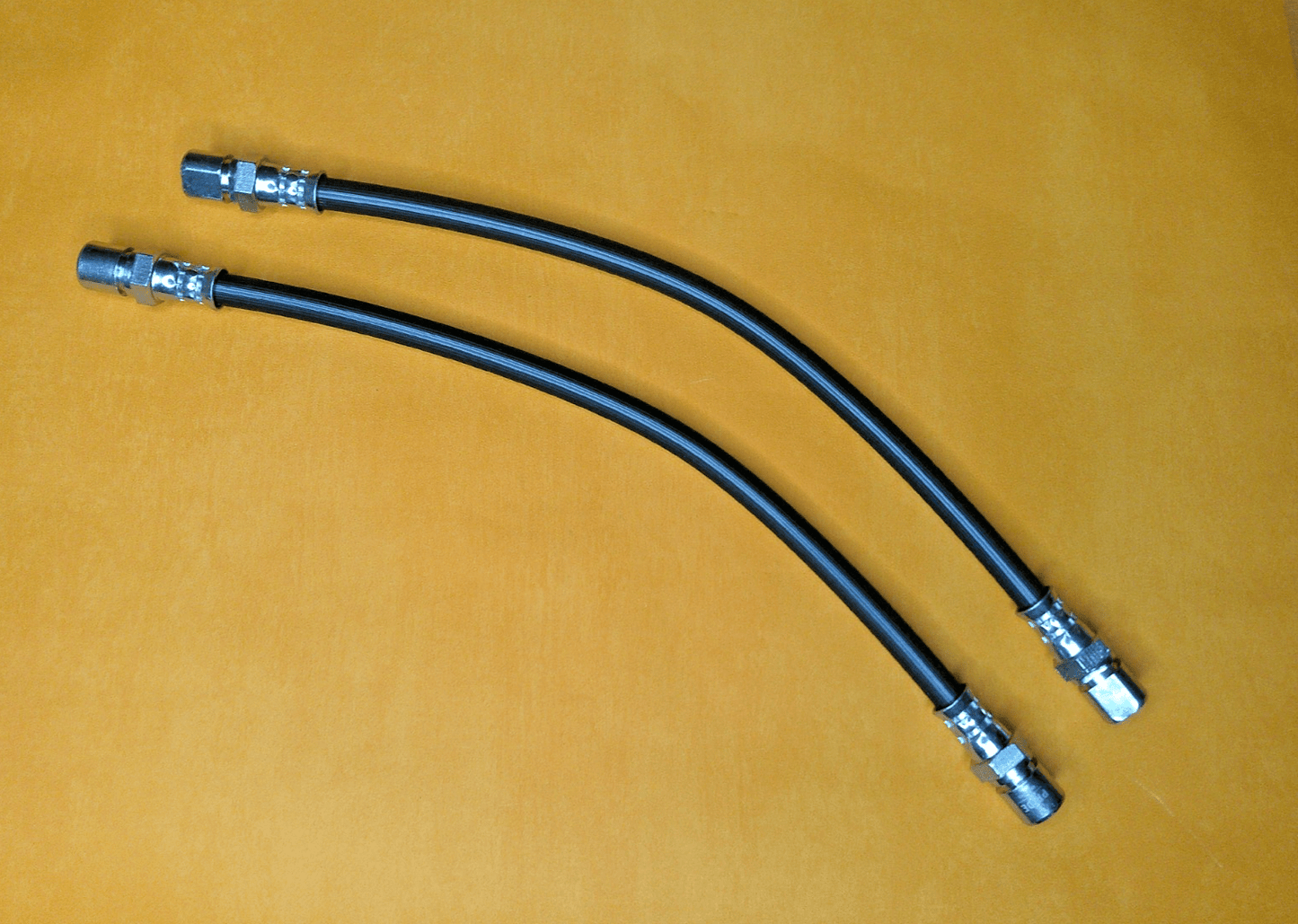 FORD FIESTA Mk1 inc XR2 (1977 - 83) REAR BRAKE HOSES PAIR - Vroom Classics
