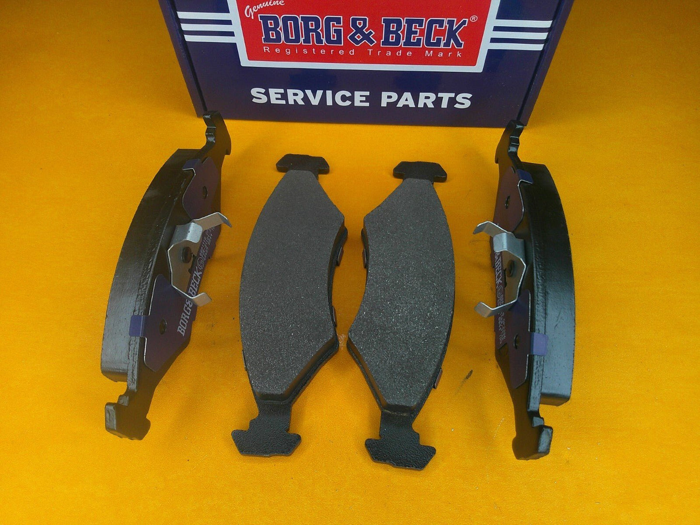 FORD FIESTA Mk1 XR2 (1981 - 83) FRONT BRAKE PADS - GENUINE BORG & BECK - Vroom Classics