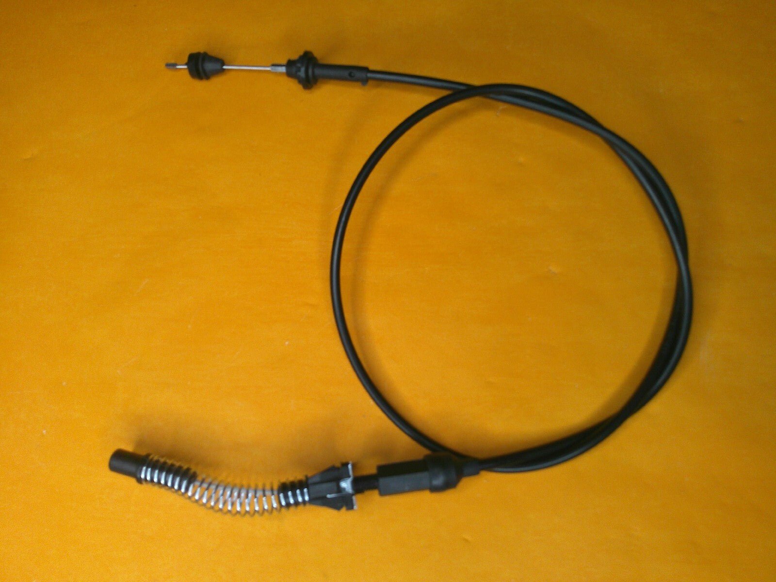 FORD FIESTA Mk2 XR2 (1984-89) NEW THROTTLE CABLE - Genuine Borg & Beck - Vroom Classics