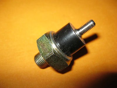 FORD GRANADA Mk1 2.0 2.5 3.0 (72 - 77) OIL PRESSURE SWITCH - 50540 - Vroom Classics