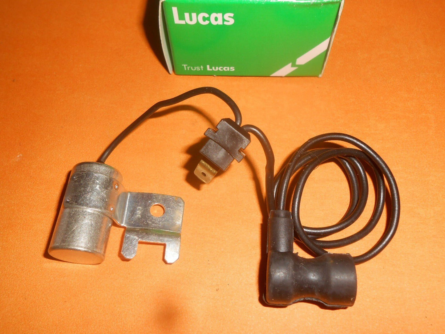 FORD GRANADA MK2 2000 OHC (1977 - 81) Bosch type IGNITION CONDENSER(Lucas) - Vroom Classics