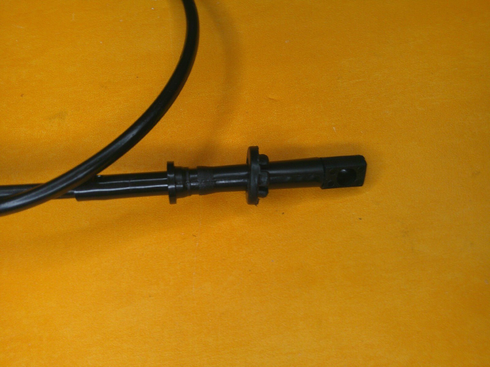 FORD ORION 1.6i 1600i (1986 - 90) NEW THROTTLE CABLE - Genuine Borg & Beck - Vroom Classics