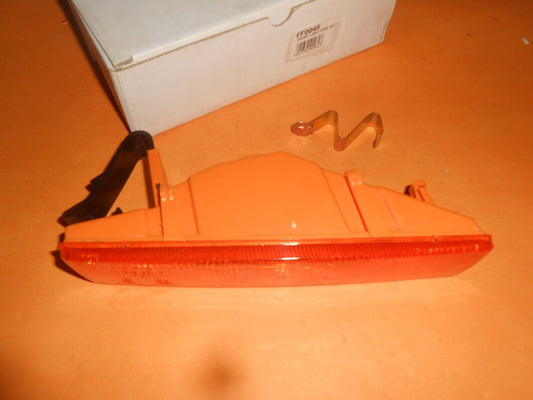FORD SIERRA (1982 - 87) NEW FRONT DRIVERS SIDE O/S INDICATOR LAMP AMBER - Vroom Classics
