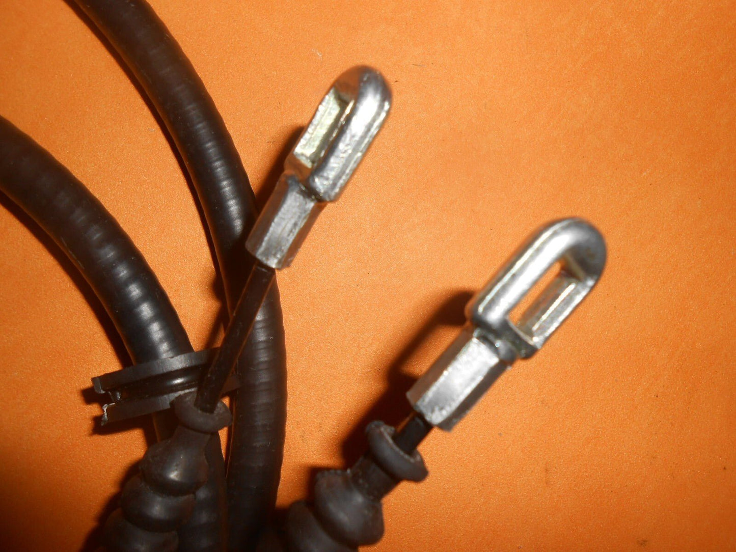 FORD SIERRA SAPPHIRE with rear discs(1984 - 93) REAR HAND BRAKE CABLE - BORG & BECK - Vroom Classics
