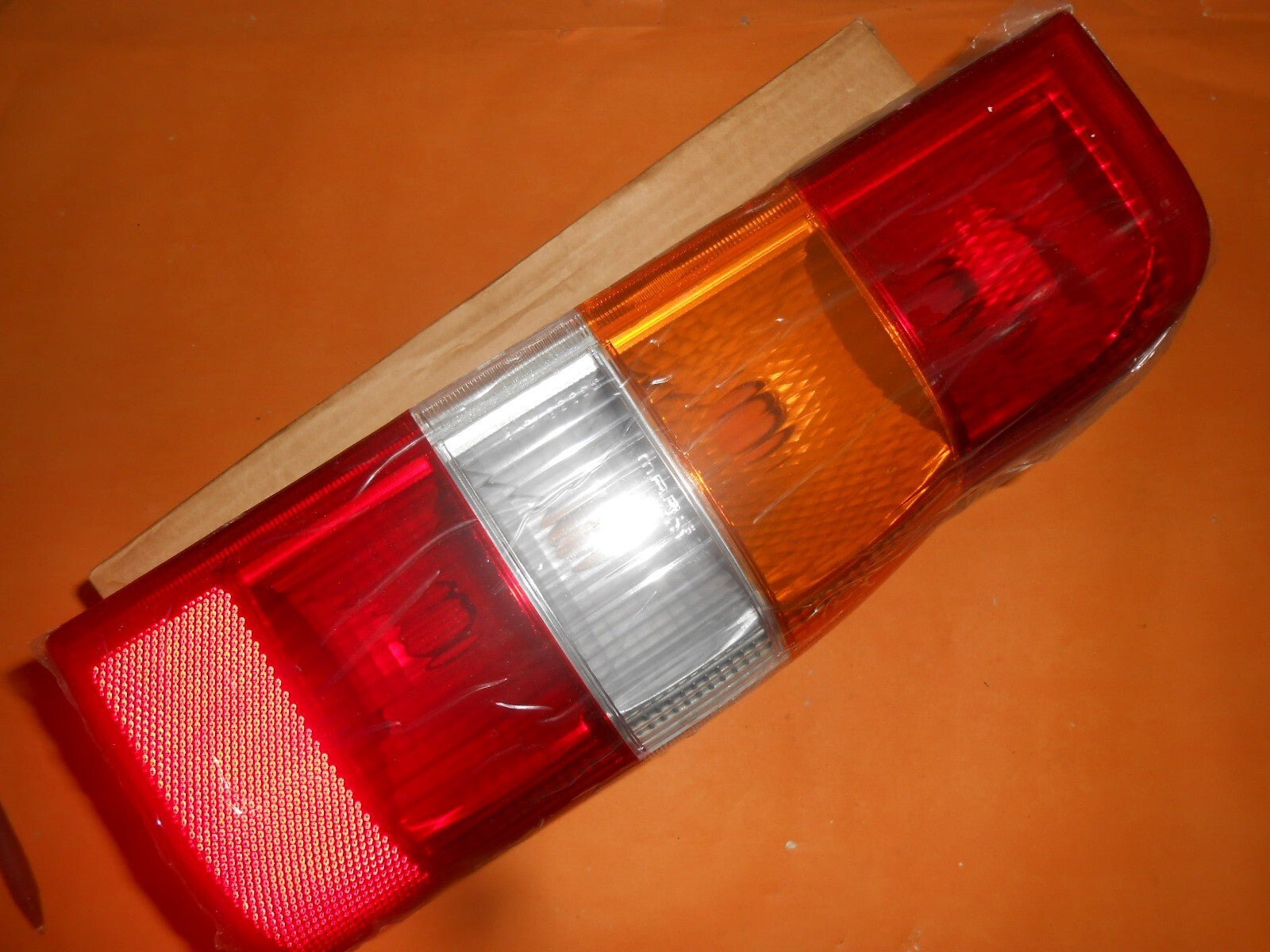 FORD TRANSIT (2000 - 2006) DRIVERS SIDE O/S REAR LIGHT UNIT - Vroom Classics