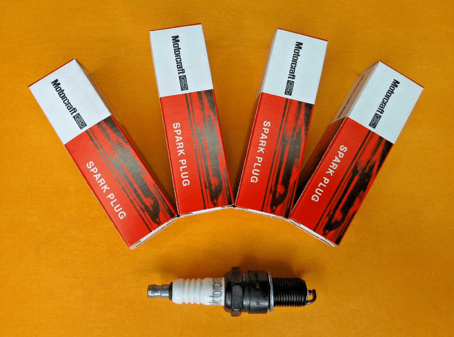 FORD TRANSIT Mk1 V4 & 1600 OHV(1965-1976) MOTORCRAFT AG22 SPARK PLUGS (x4) - Vroom Classics