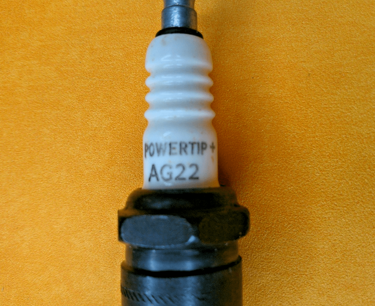 FORD ZEPHYR 4 Mk3 (1963-66) MOTORCRAFT AG22 SPARK PLUGS (x4) - Vroom Classics