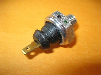FORD ZEPHYR 4 ZEPHYR 6 ZODIAC MK3(1962 - 66)NEW OIL PRESSURE SENDER SWITCH - 000530 - Vroom Classics