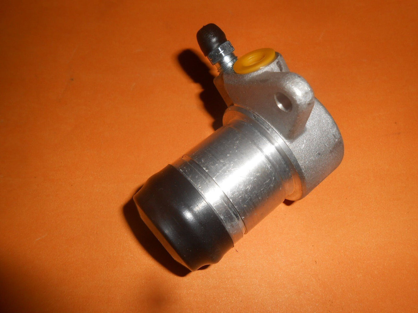 FORD ZEPHYR ZODIAC Mk3 (1962 - 1966) NEW CLUTCH SLAVE CYLINDER + FLEXI HOSE - Vroom Classics