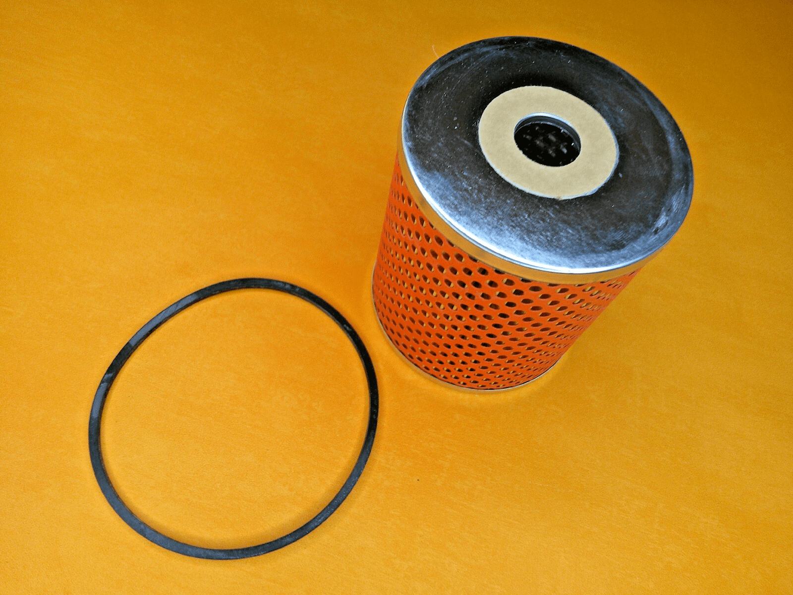 FORD ZEPHYR ZODIAC Mk3 211E 213E (1962 - 1966) NEW OIL FILTER - Vroom Classics