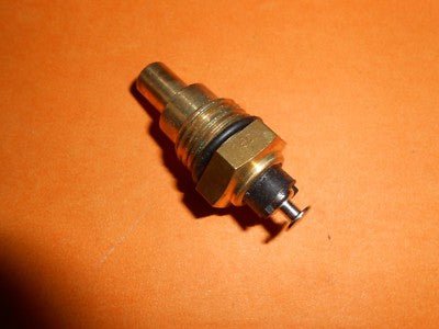 GM HOLDEN Gemini TX,TC,TD,TE,TF 1.6(1975 on)ISUZU New Temperature Sender - 52375 - Vroom Classics