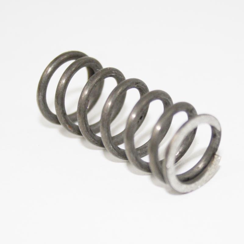 GS26012 - BSA Bantam Clutch Spring (all models) - Sold each. (OEM 90 1367) - Vroom Classics