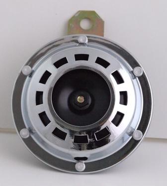 GS35104 - Horn - UNIVERSAL Chrome plated, 6v , 93mm dia, 90mm length,8mm hole. - Vroom Classics